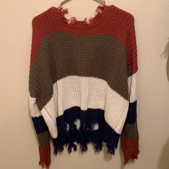Colorblock Distressed Sweater - Picture 3 of 3